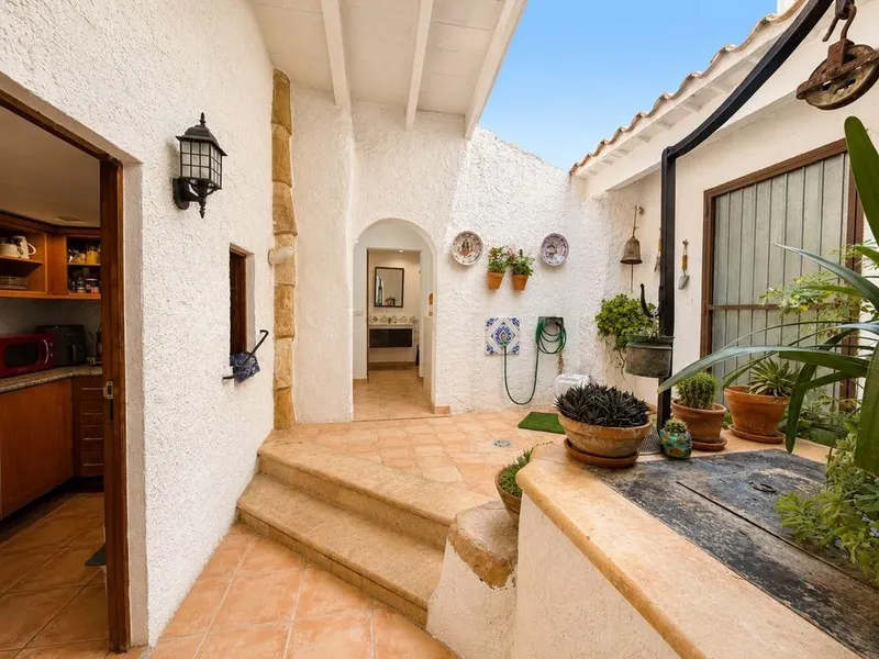 Luxury home in Costitx, Province of Balearic Islands — photo 3