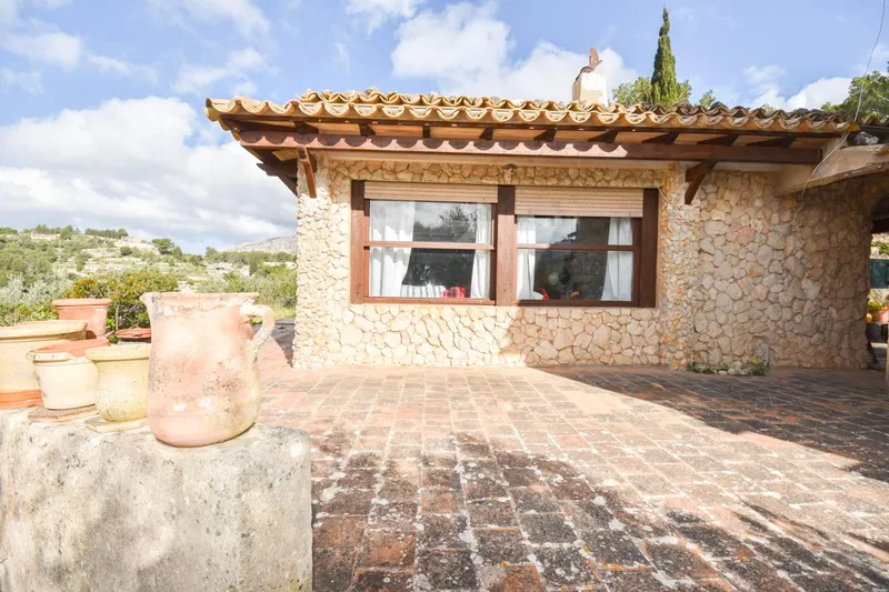 House - Puigpunyent (Galilea) — photo 6