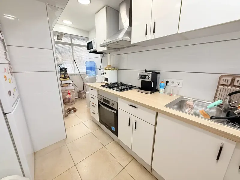 PALMACASA INMOBILIARIA sells 3-bedroom flat in Son Gotleu, located on a 4th floor without lift, in a building from 1970. — photo 6
