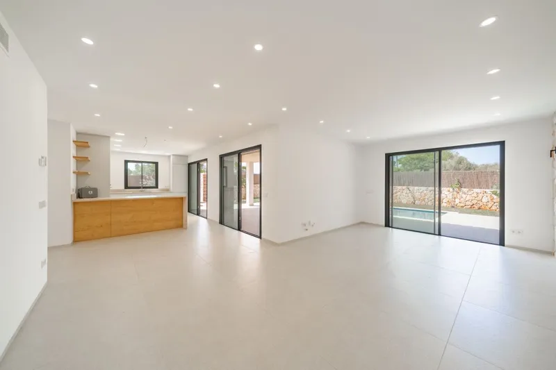 Detached house — photo 10