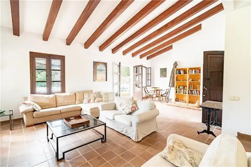 Rustic estate on plot of approx. 28,000 m2 with pool — photo 5