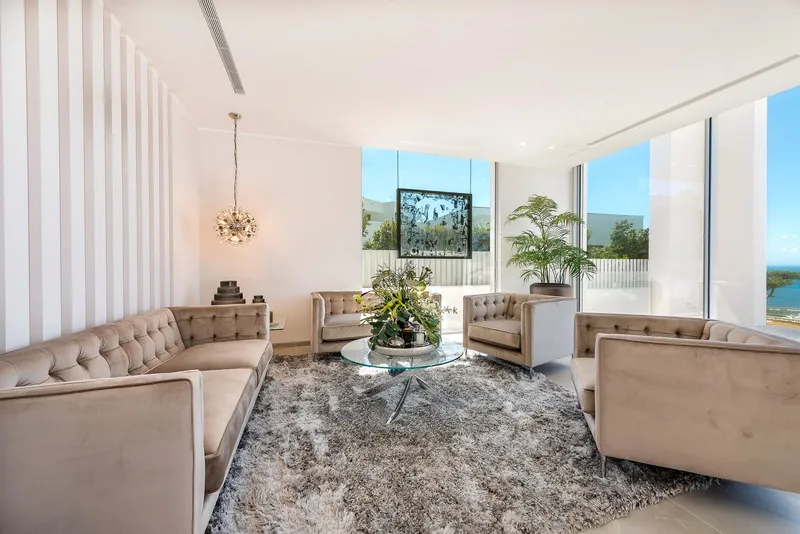 Luxurious new-build villa with sea and harbour views — photo 6