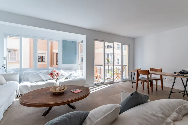 Price Reduction! Spacious Renovated Two-Bed Apartment in Blanquerna with Lift and Outside Space — photo 10