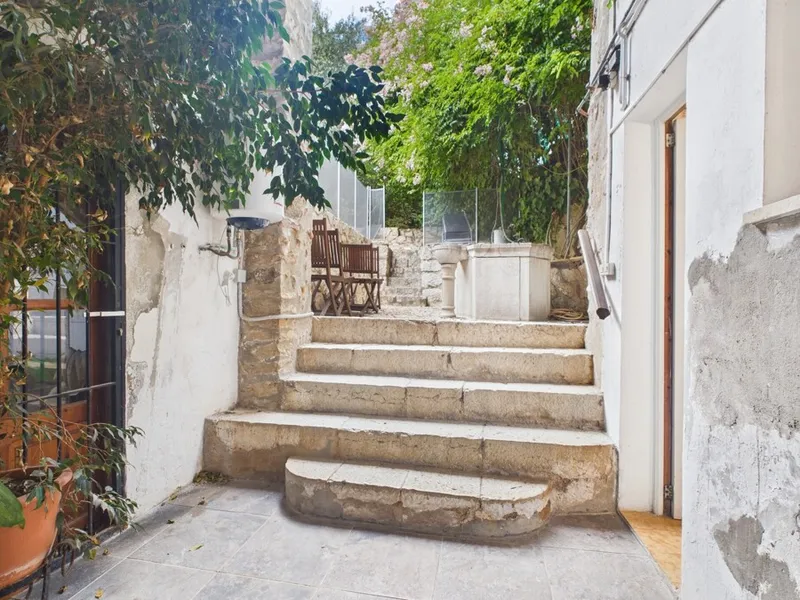 Charming House to Renovate with Pool and Garden in Lloseta — photo 2