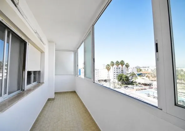 Flat / apartment in Via Puig des Teix, Santa Ponça, Calvià — photo 1