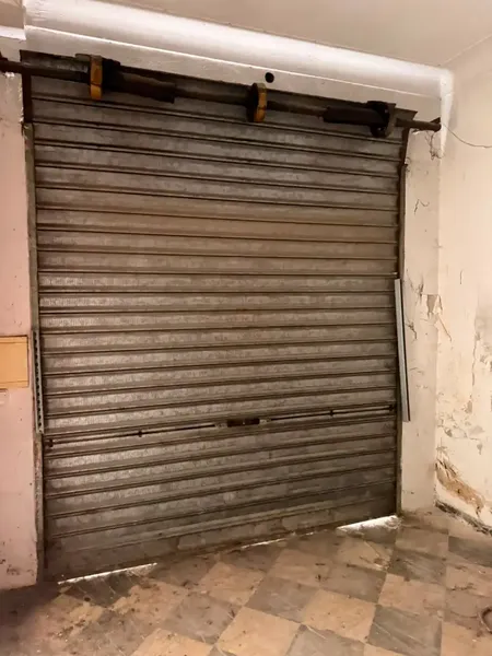 Two-storey house in Inca with several rooms and bathroom. Needs full renovation. Price €280,000. — photo 9