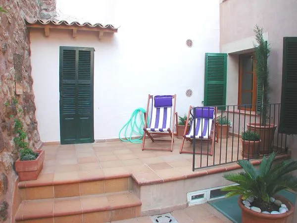 Charming apartment with patio in Deia — photo 5