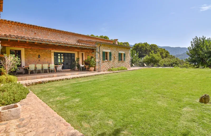 Mallorcan designer house for sale in Sóller — photo 1