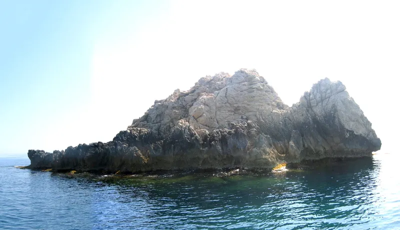Faralló de Cala Gat — photo 1