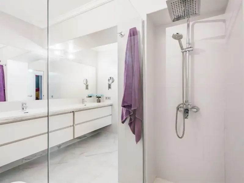 Apartment in Son Cladera, completely renovated. 85 m² and a 15 m² balcony. 3 bedrooms (two doubles with built-in wardrobes, 1 single), windows — photo 6