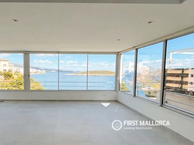 Penthouse for rent in Cala Vinyes / Cala Vinyas / Cala Viñas, Calvià, Mallorca — photo 2
