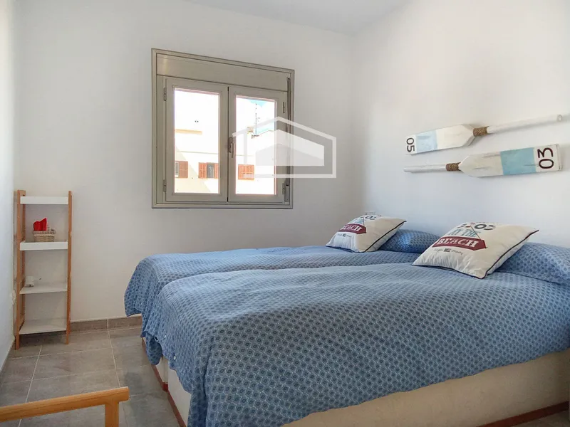 Exclusive apartment with terrace and sea views + parking in Cala Galiota — photo 8