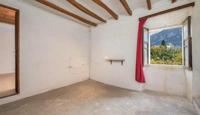 Townhouse to renovate in the center of Sóller — photo 8