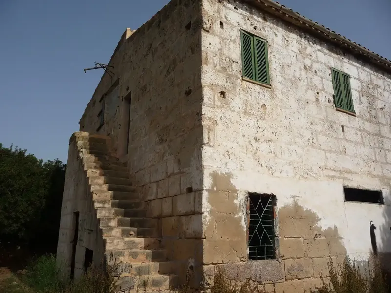 Rustic Finca in Palma with Many Possibilities, Playa de Palma Area, 2 km from the Beach and 10 km from the City Center, Possibility of Use — photo 5