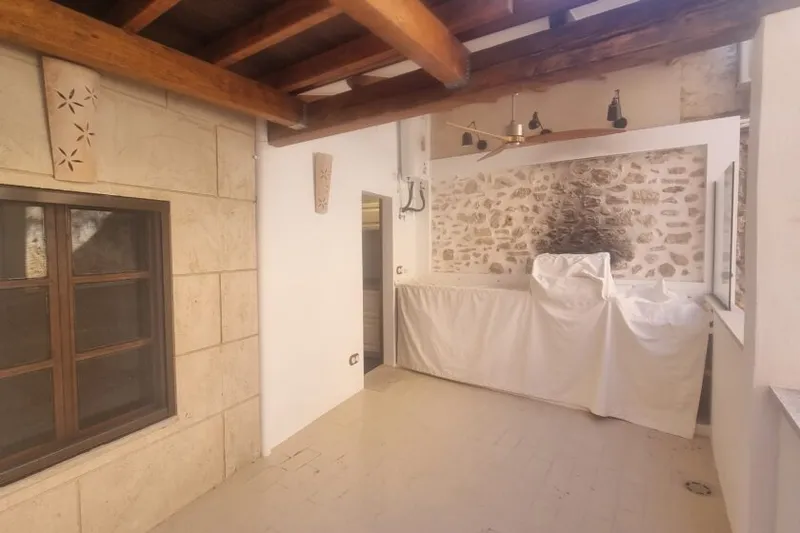 Season: Modern Apartment with Terrace in the Center of Llucmajor — AP 11 — photo 4