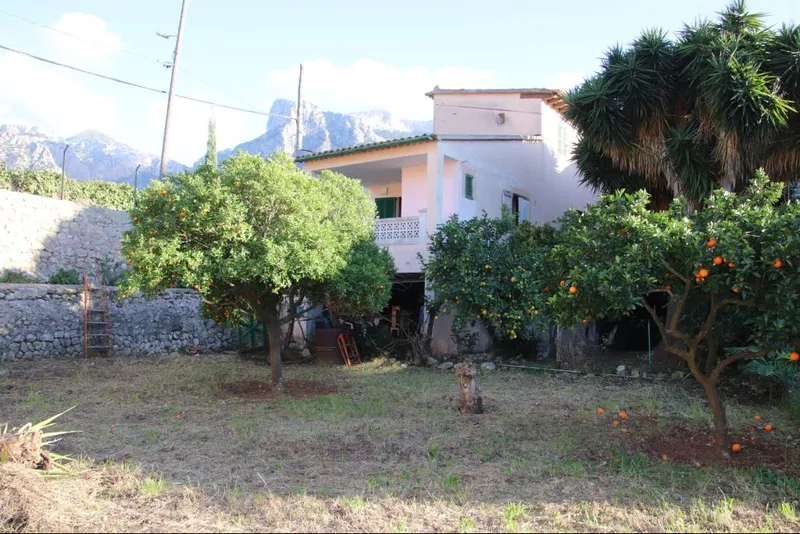 Town house with garden and patio in Sóller — photo 1