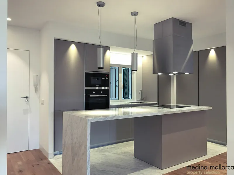 Completely renovated penthouse in the old town of Palma — photo 1