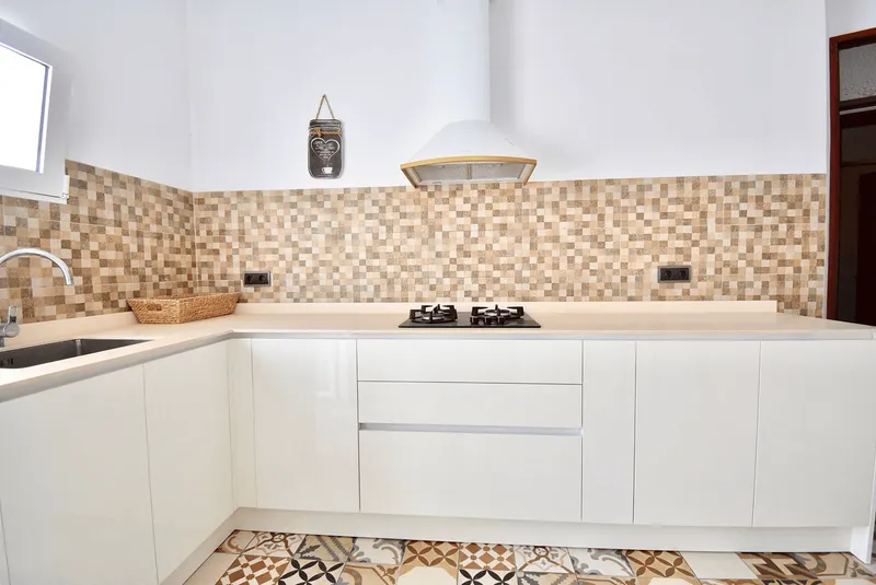 Renovated apartment with terrace and four bedrooms in the old town of Palma de Mallorca — photo 11