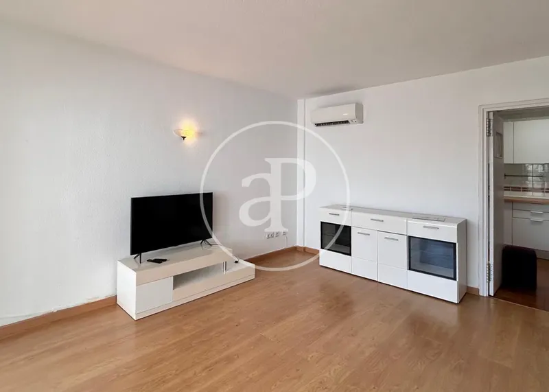 Apartment for rent in Porto Portals — photo 3
