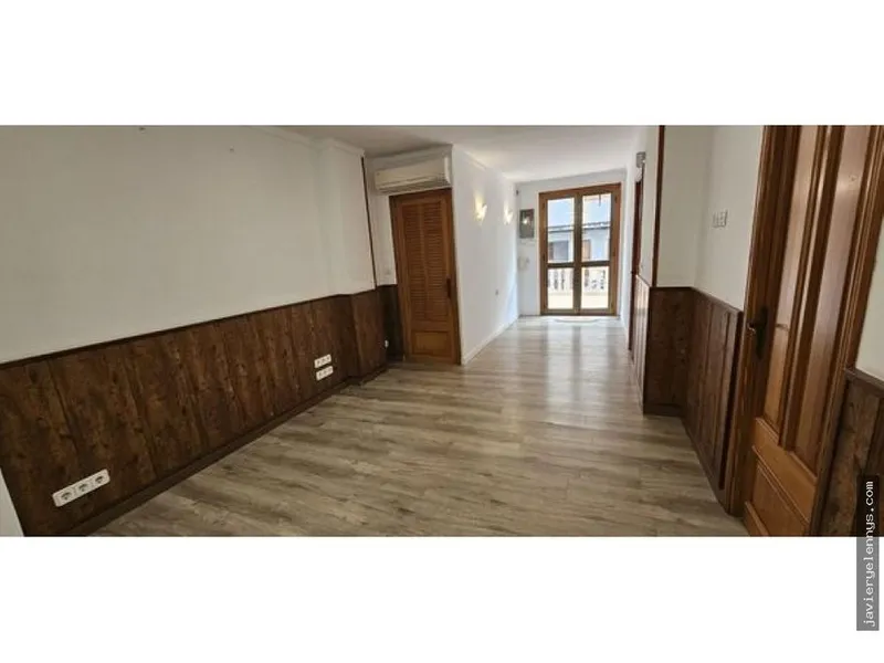 Semi-detached house for sale in Ronda de la Copinya — photo 2