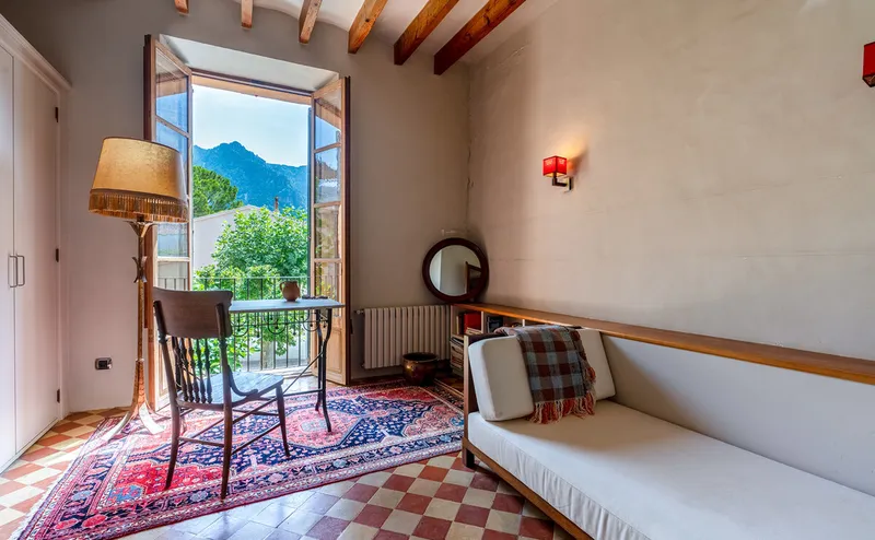 Townhouse with the essence of Sóller — photo 12