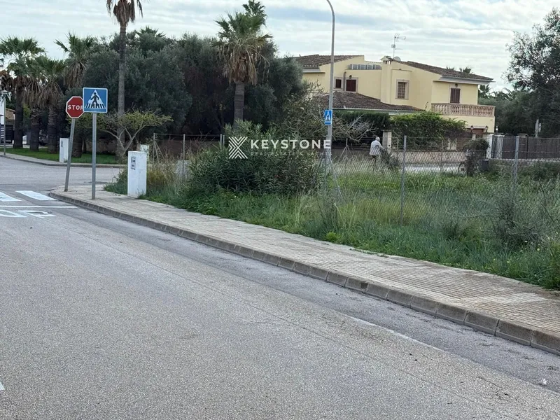 Plot — photo 2