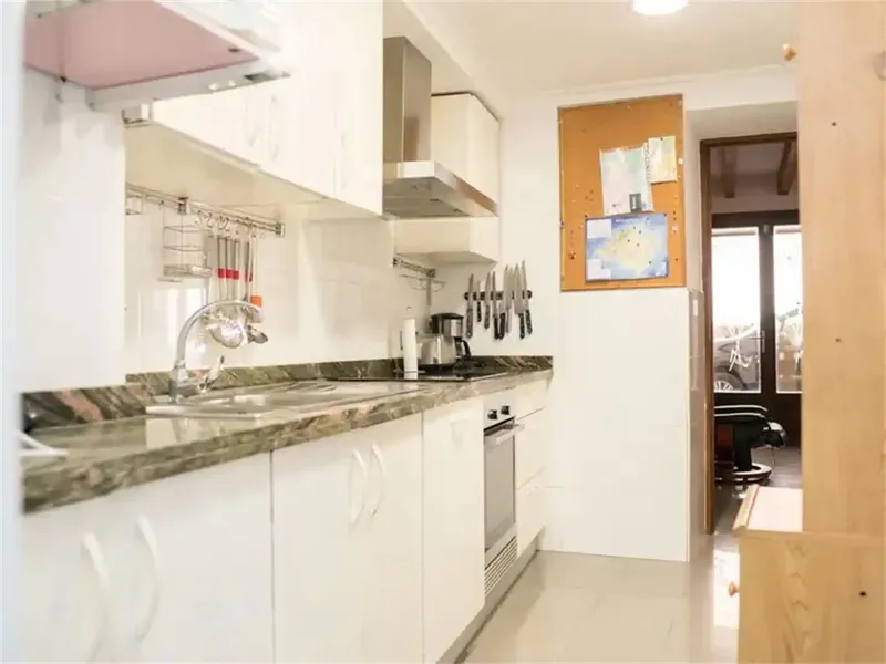 House in the center of Pollença, ready to live in, double glazing, air conditioning, good location, not negotiable — photo 11
