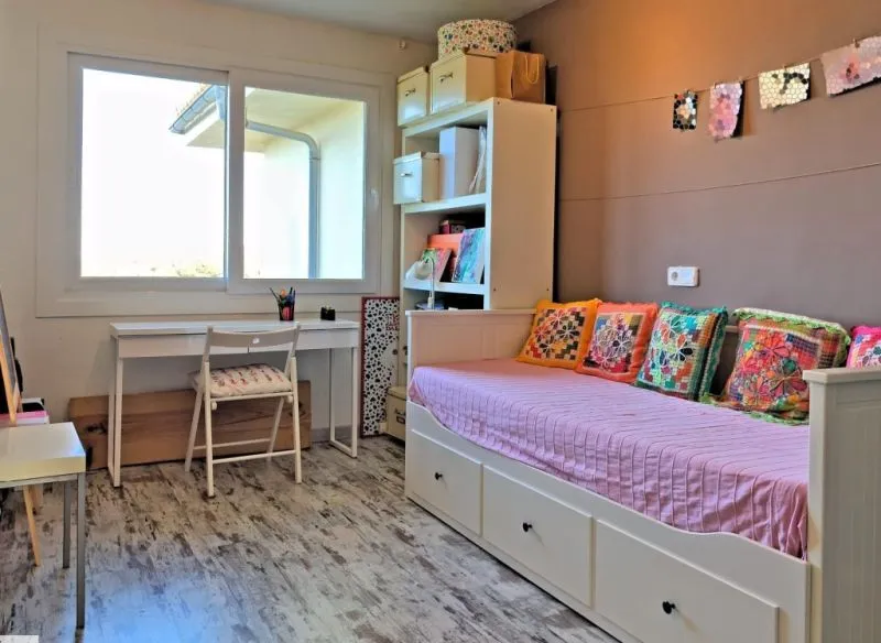 Residential building in Mal Pas Alcudia with direct access to the sea and stunning views — photo 5