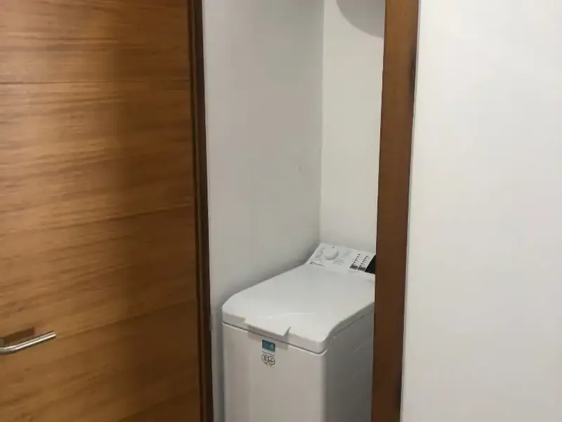 Newly built 55 m2 flat in Plaza de toros area, furnished with top qualities and equipped with everything needed to move in. — photo 9