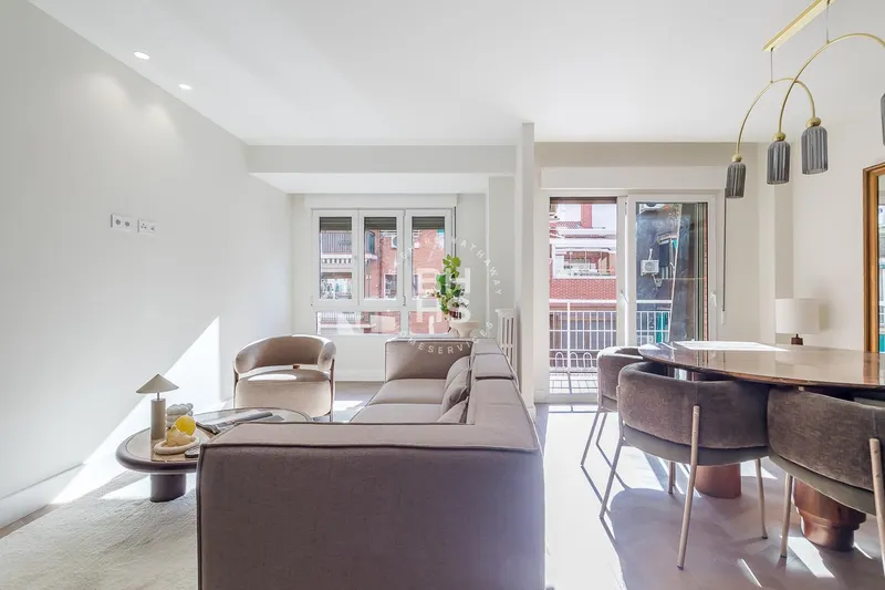 Flat for sale in Ciudad Jardín — photo 2