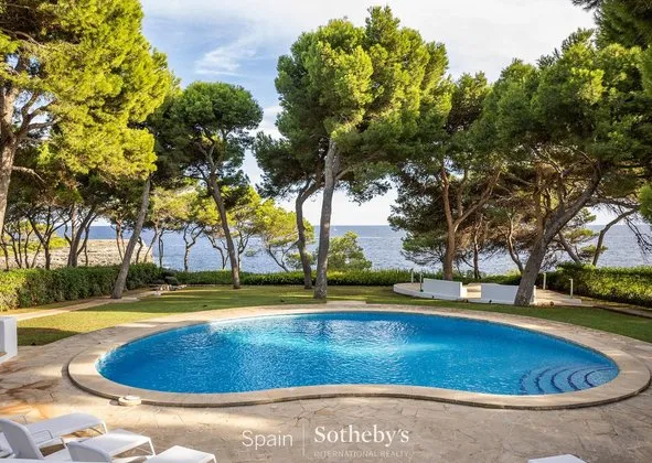 Detached house in Calle des Caló des Llamp, Cala d'Or, Santanyí — photo 1