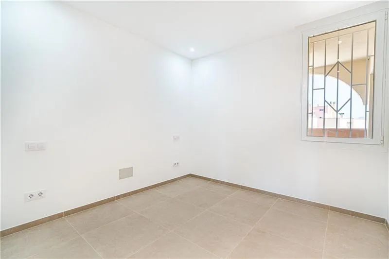 Apartment with terrace and sea views in Puerto Adriano — photo 10