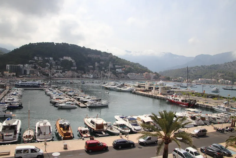 Penthouse with fantastic views in Puerto de Sóller — photo 1