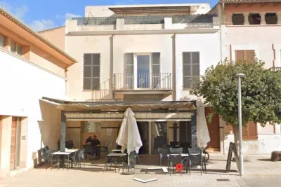 Local for sale in Vilafranca — photo 1