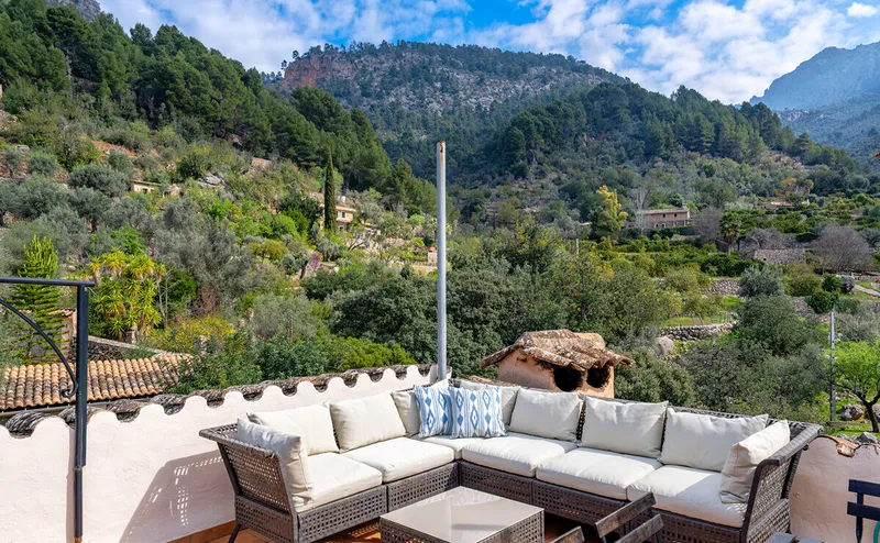 Characterful house with pool and holiday rental li ... — photo 3