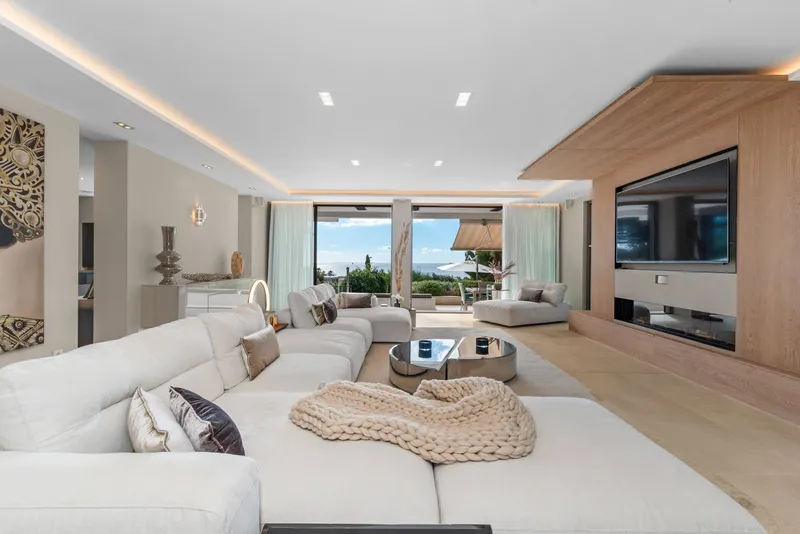 High-quality villa for sale in Santa Ponsa with spectacular sea views — photo 7