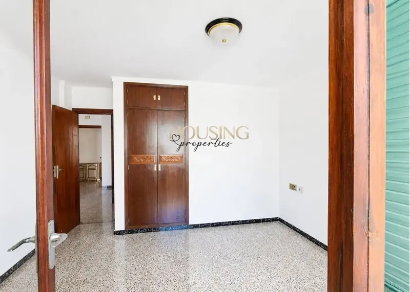 AMPLIO y LUMINOSO PISO CON PARKING Y TRASTERO EN ZONA PLAZA MADRID — photo 12