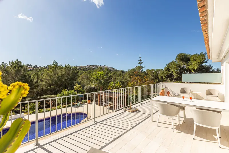 Sunny family villa near the harbor and golf course — photo 3