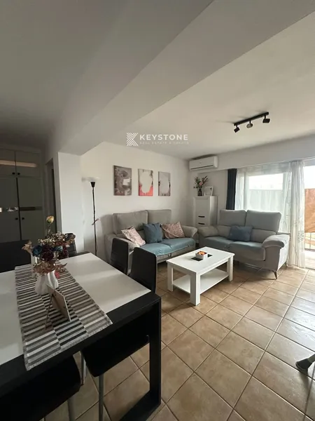 Apartment — photo 1