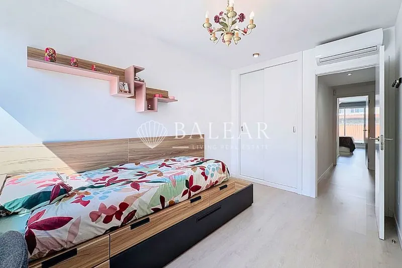 Flat / apartment in Calle de Joan Alcover, Foners, Palma de Mallorca — photo 1