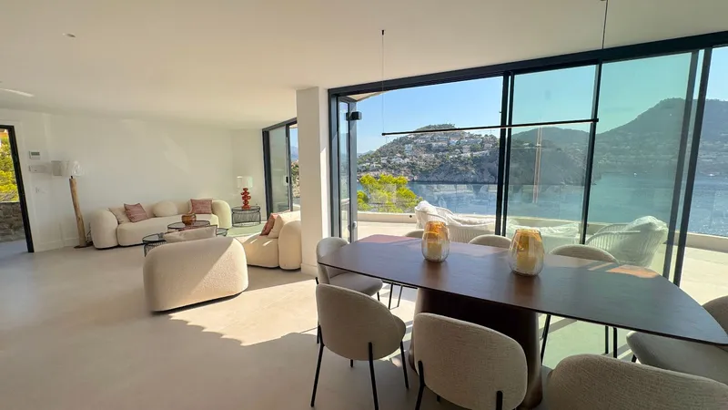 Apartment on the first line of the sea in Port Andratx with pool — photo 1