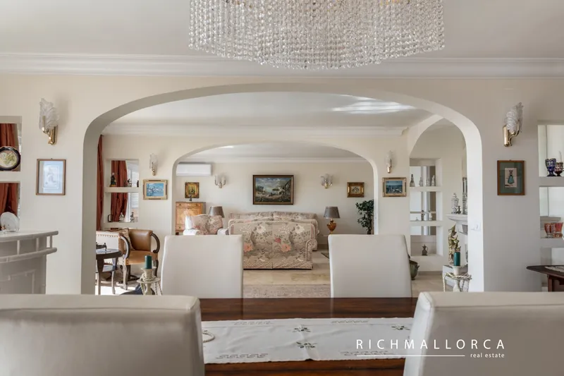 Exclusive Seafront Apartment with Private Pool in Portals Nous — photo 10