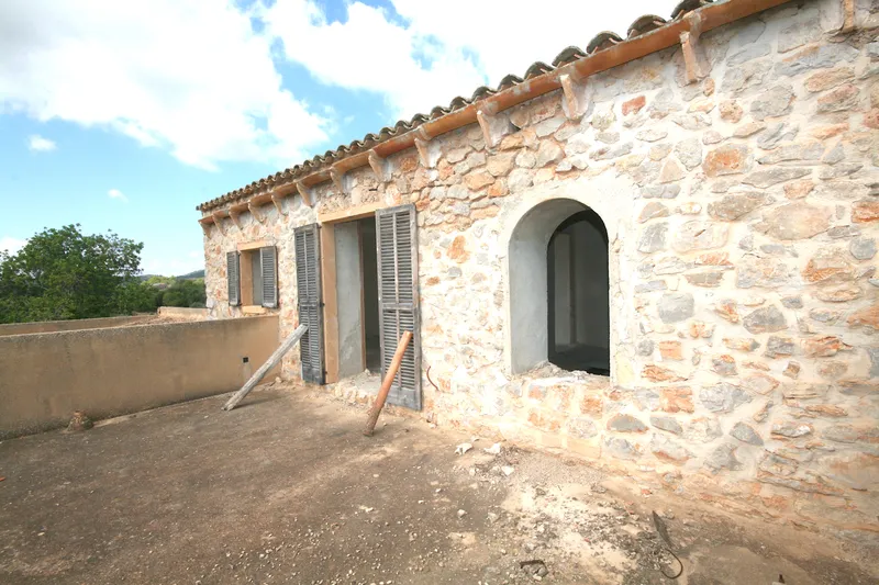 Finca to Renovate near Sant Llorenç — photo 9