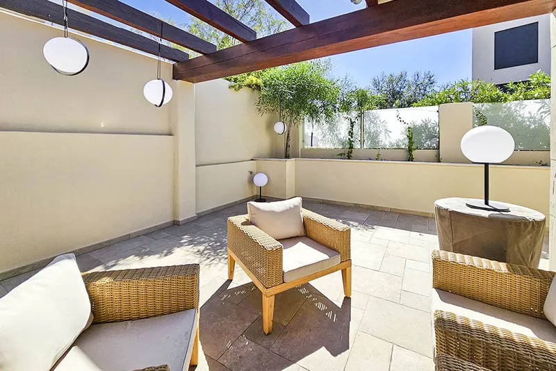 With rental license on the coast: Modern single-family house with guest apartment and pool near the harbor — photo 7