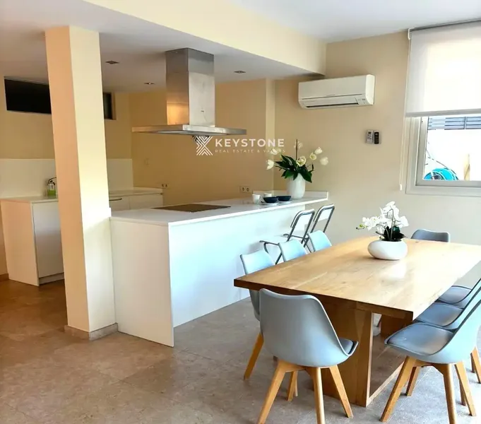 Exclusive apartment for long-term rent in one of the most prestigious residential areas in the southwest of Mallorca — photo 11