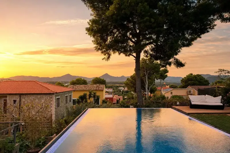 Located in the coveted residential area of El Toro, just minutes from the exclusive Port Adriano marina and the nearby — photo 4