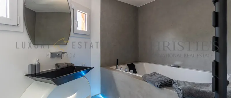 Renovated modern Mediterranean villa in Santa Ponsa in Las Abubillas — photo 8