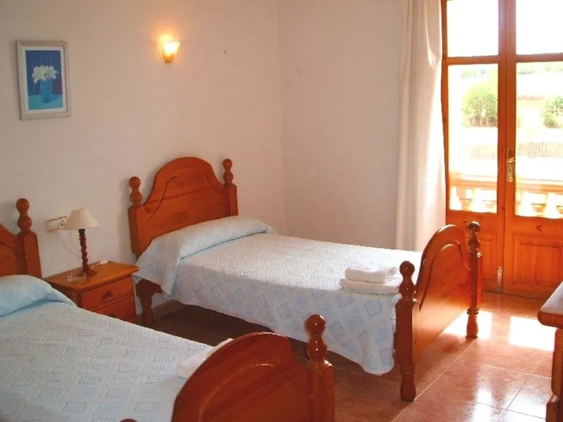 Country house in a beautiful setting with panoramic views near Campos — photo 9