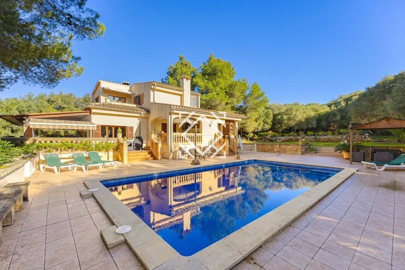 Charming rustic estate with private pool in Alcanada, Alcudia, Mallorca — photo 3