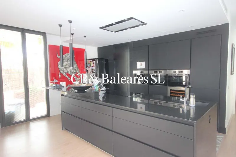 Luxury villa — photo 3